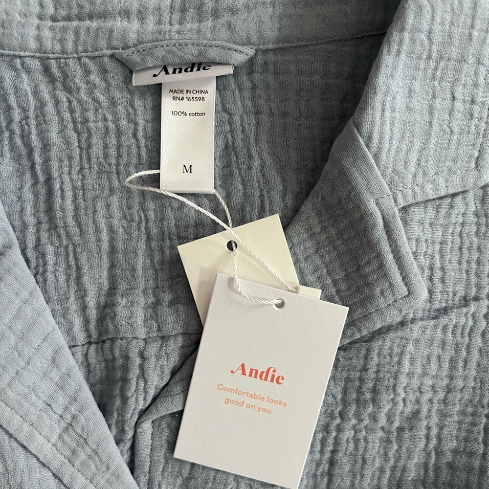 Andie The Margarita Button Up Cotton Shirt Size Medium in Mist Blue - Picture 4 of 5